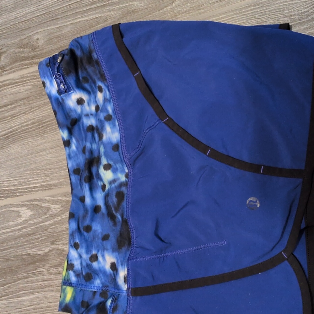 Lululemon! 💙🤍💙 Size 6 Athletic Shorts